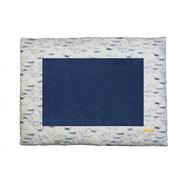 Pericles - Dog - Parkligger en Parkomtrek